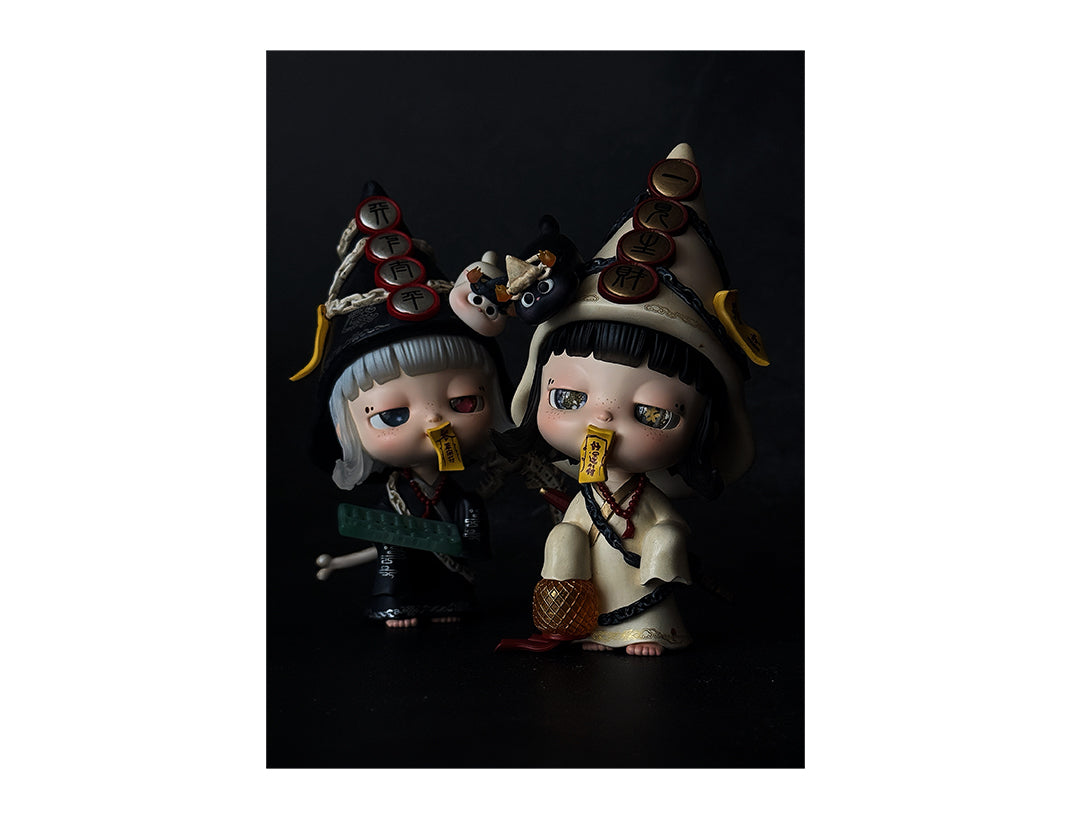 XingXing Black and White Impermanence